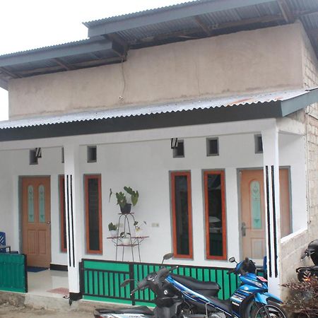Family Guest House Moni เคลิมูตู ห้อง รูปภาพ
